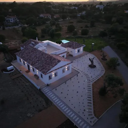 Casa Oliva Do Sul
